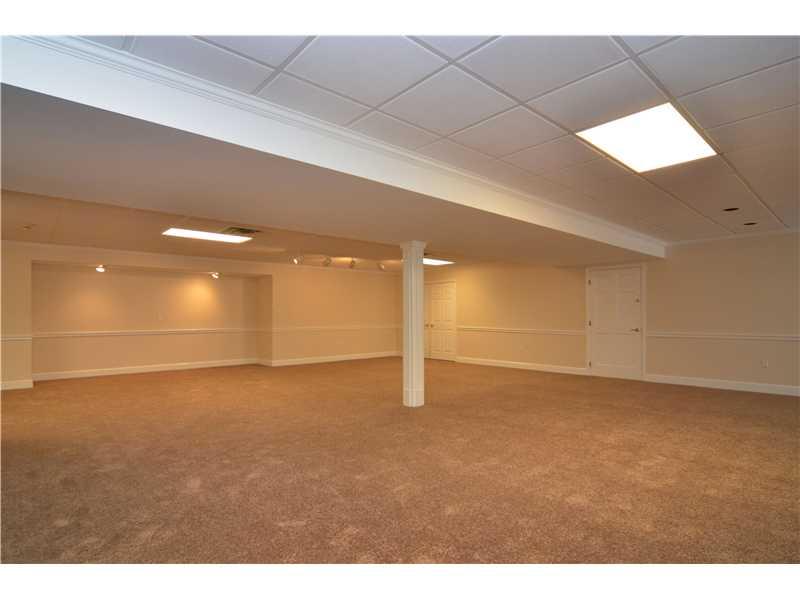 201 Lakeview Drive Coraopolis, PA 15108 - Photo 20 of 25 Basement/Game Room.