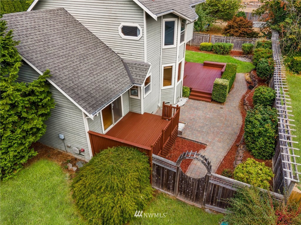 4521 244th Street Southeast Bothell, WA 98021 - Photo 29 of 38 an aerial view of a house with garden