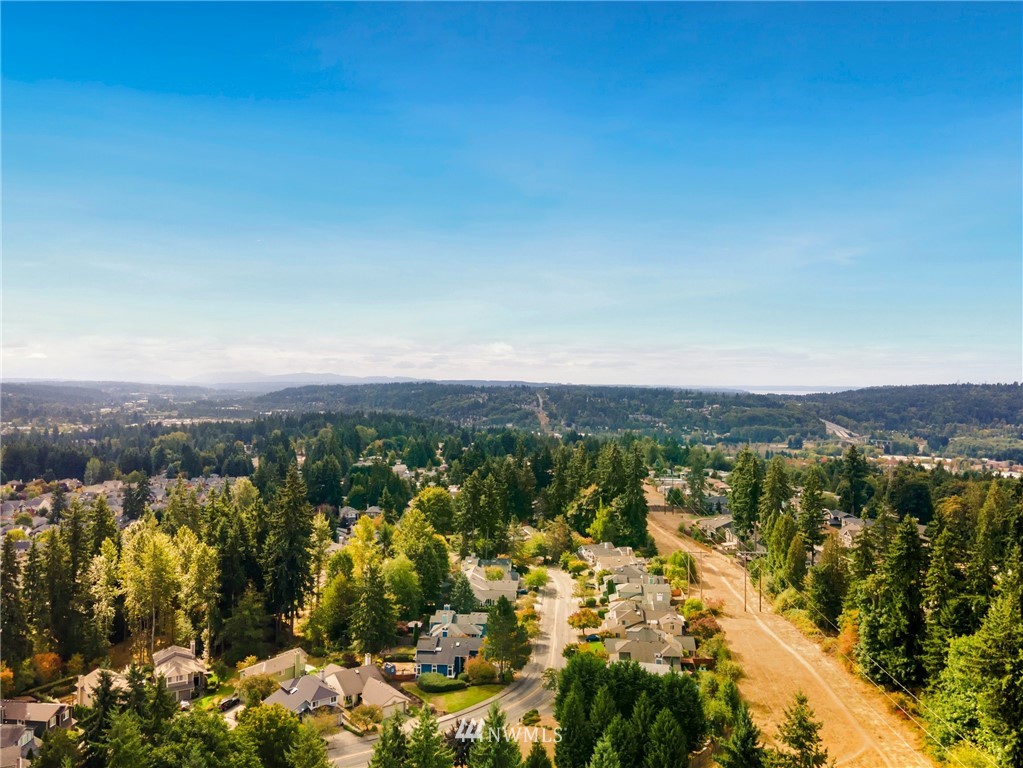 4521 244th Street Southeast Bothell, WA 98021 - Photo 34 of 38 a view of city and ocean