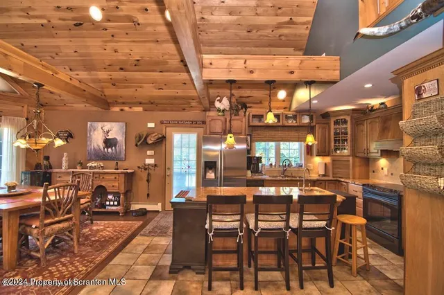 $849,000 | 20429 Highway 171, Susquehanna, PA 18847