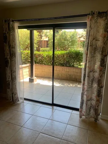 $1,950 | 291 East Mel Avenue, Unit 261, Palm Springs, CA 92262