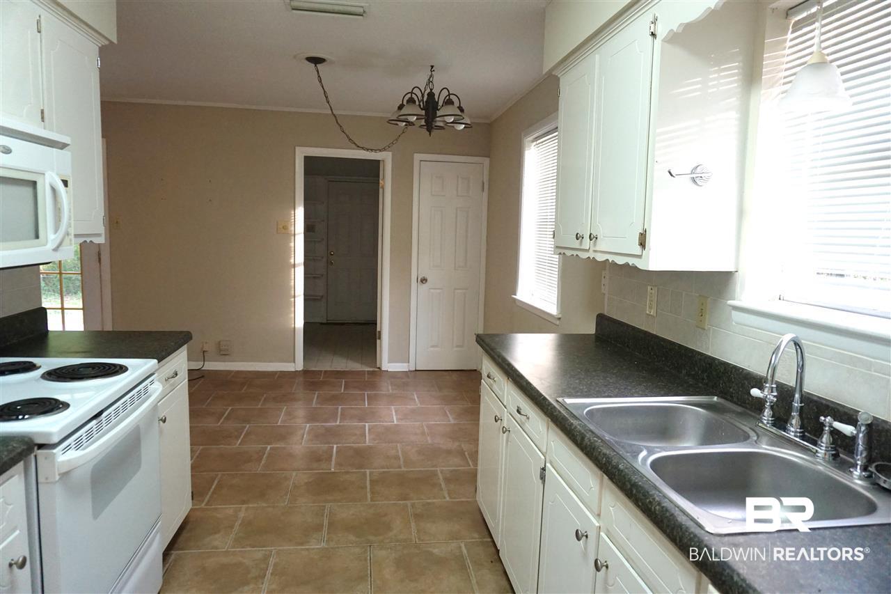116 Vanderbilt Drive Mobile, AL 36608 - Photo 34 of 35