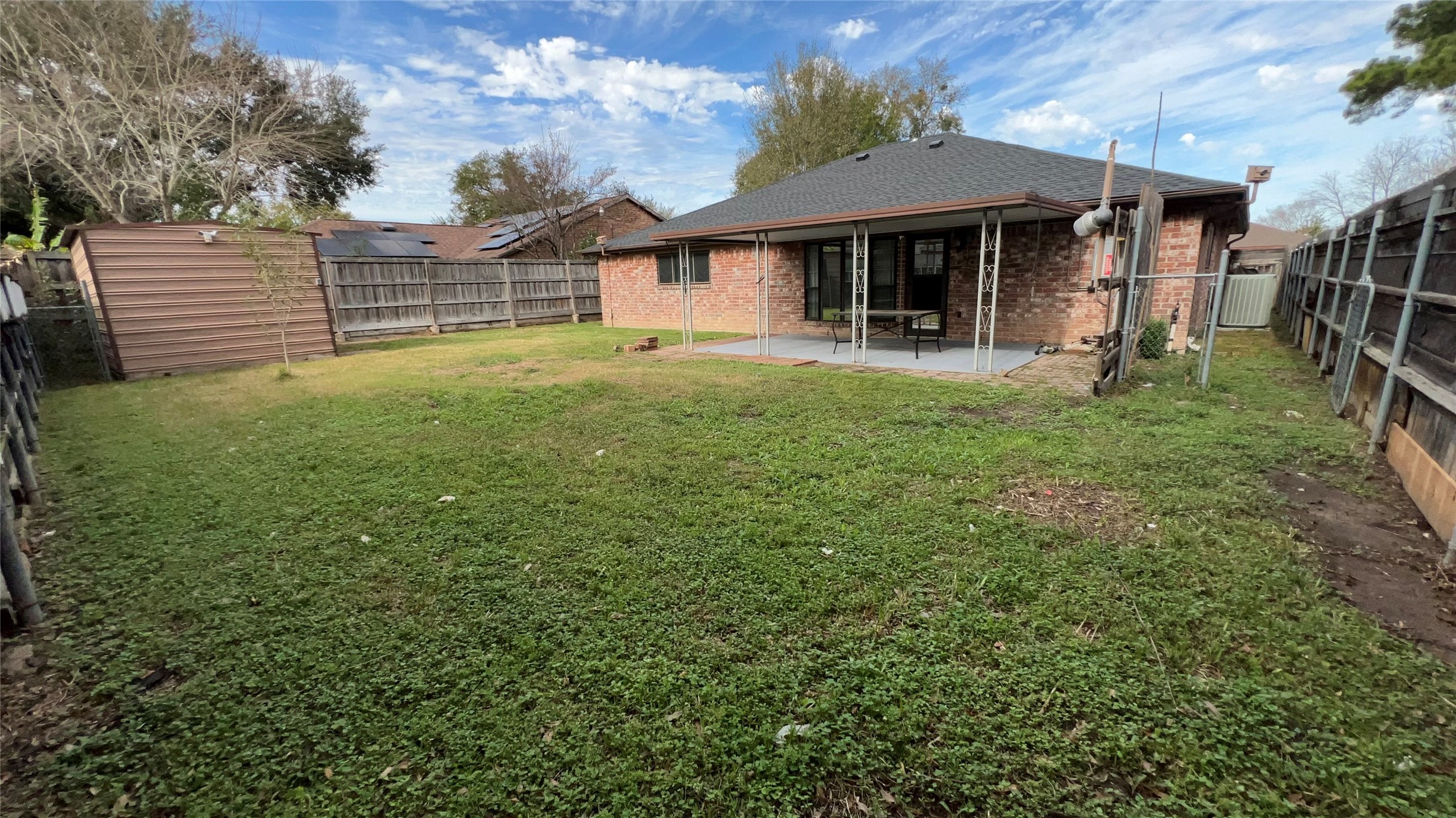 6615 Deer Ridge Lane Houston, TX 77086 - Photo 33 of 38 a front view of a house with garden