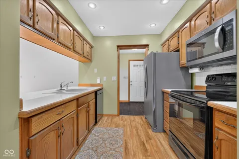 $290,000 | 2325 Frisco Place, Indianapolis, IN 46240