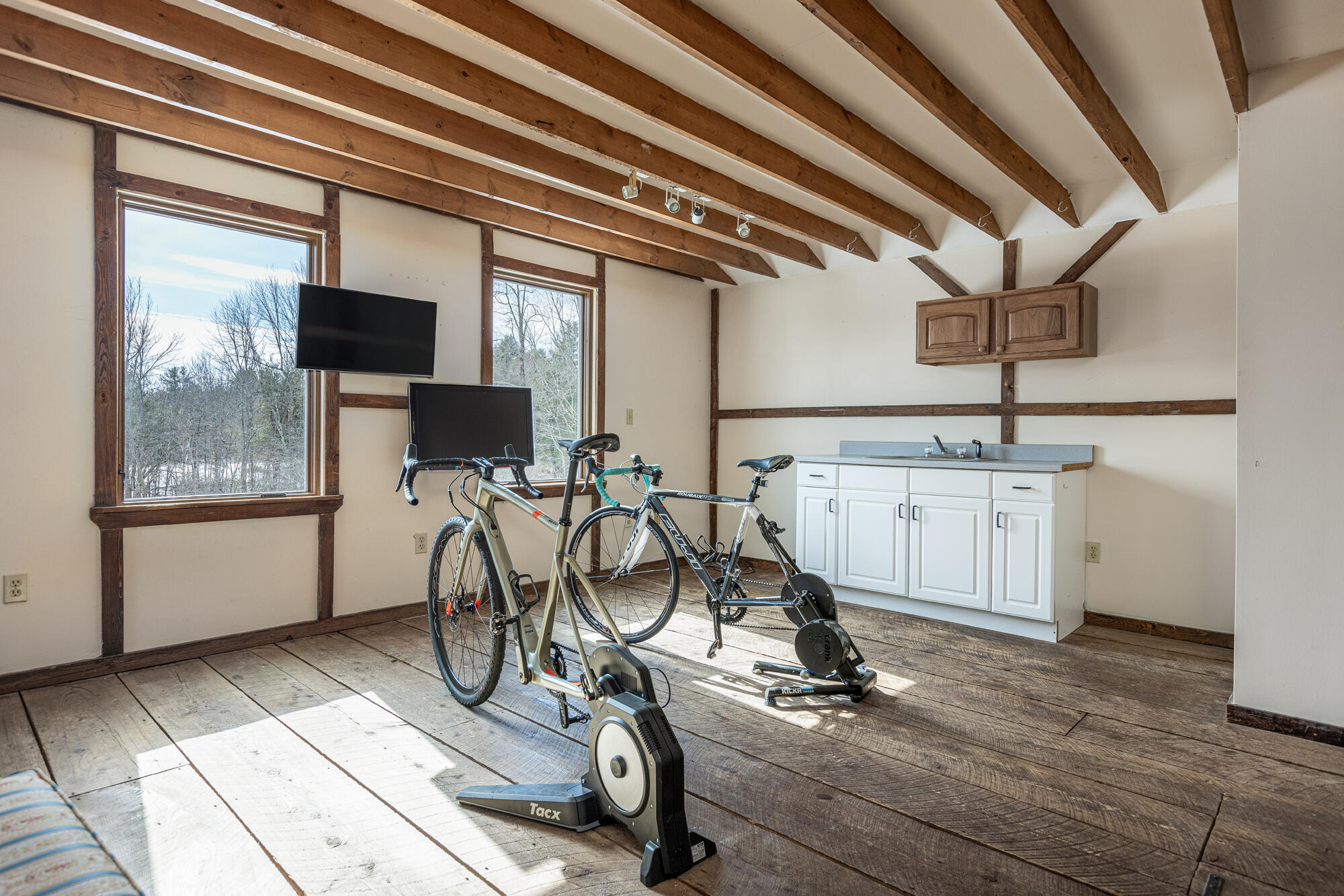 211 Pleasant Valley Road Cumberland, ME 04021 - Photo 46 of 52 Workshop-4