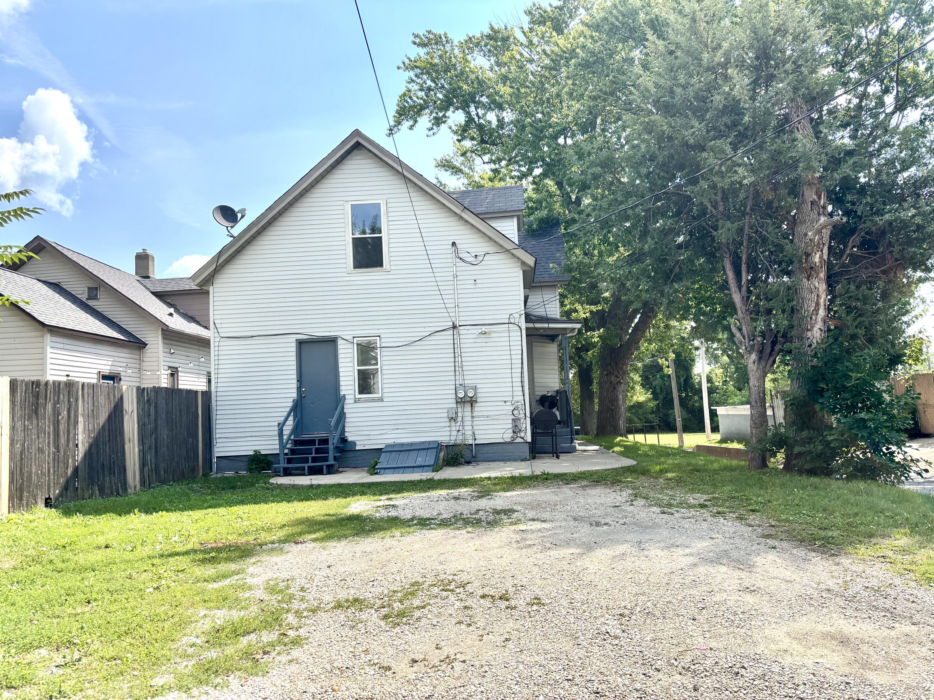 1234 Highland Avenue Racine, WI 53403 - Photo 3 of 20 IMG_9801