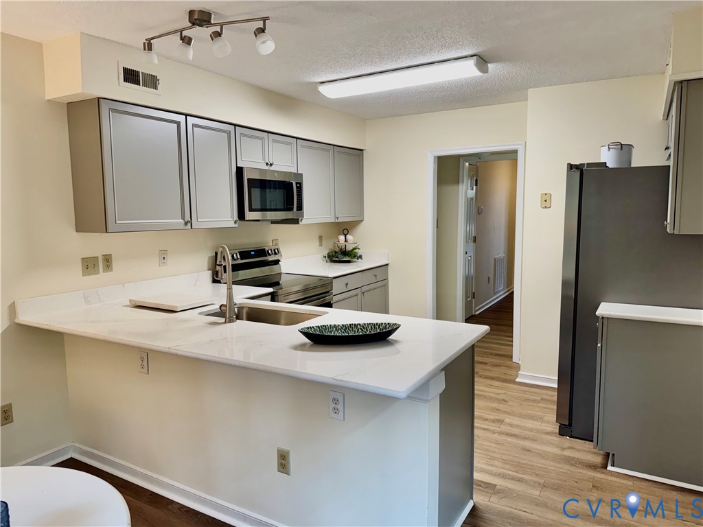 11018 Heathstead Road Chester, VA 23831 - Photo 15 of 35