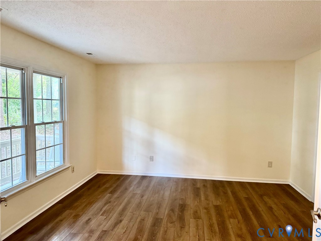 11018 Heathstead Road Chester, VA 23831 - Photo 7 of 35 Living room or office sroom