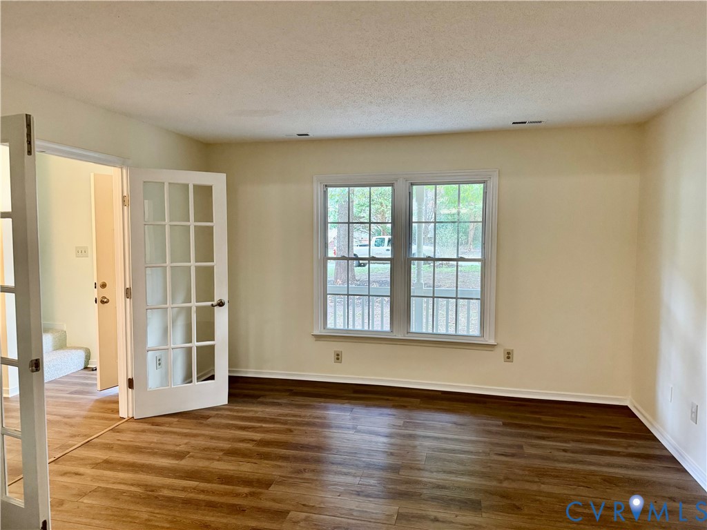 11018 Heathstead Road Chester, VA 23831 - Photo 8 of 35 living room or office room