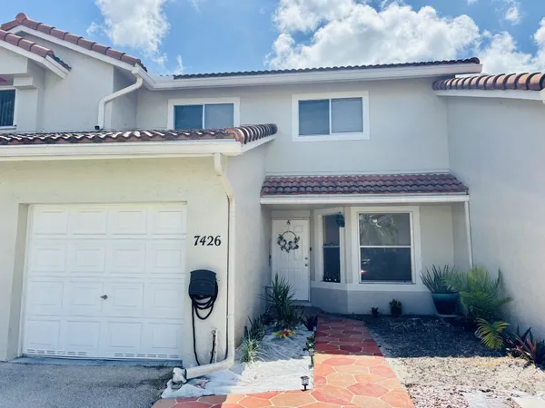 $420,000 | 7426 Pinewalk Drive South, Unit 7426, Margate, FL 33063