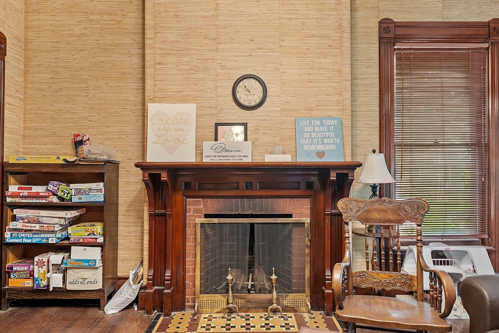 52 Cedar Street Worcester, MA 01609 - Photo 9 of 36