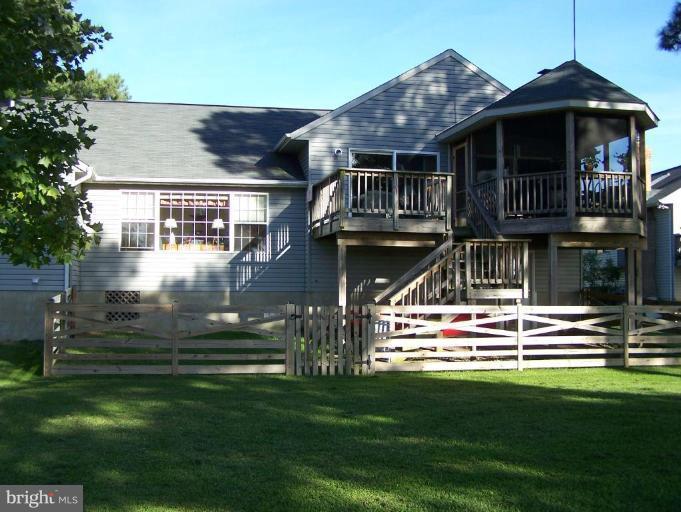 703 Long Point Road Grasonville, MD 21638 - Photo 22 of 28 Exterior (Rear)