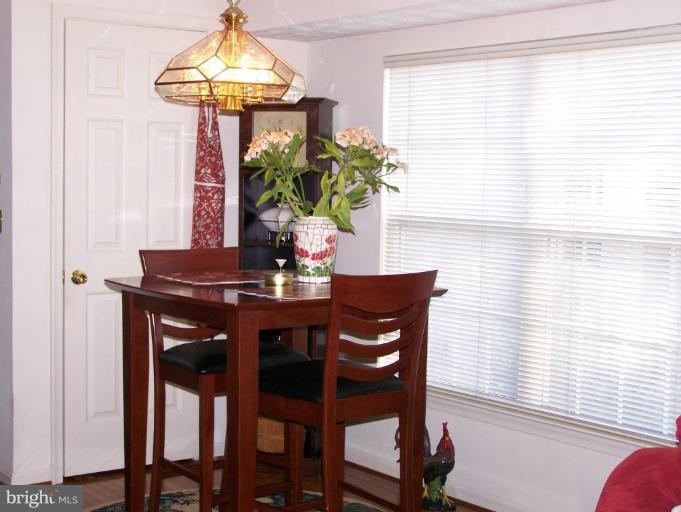 703 Long Point Road Grasonville, MD 21638 - Photo 7 of 28 Dining Area
