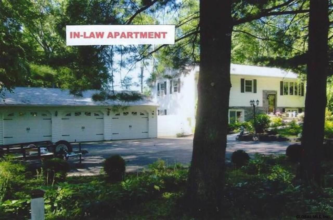 14 Marcel Road Halfmoon, NY 12065 - Photo 1 of 20 Photo 1