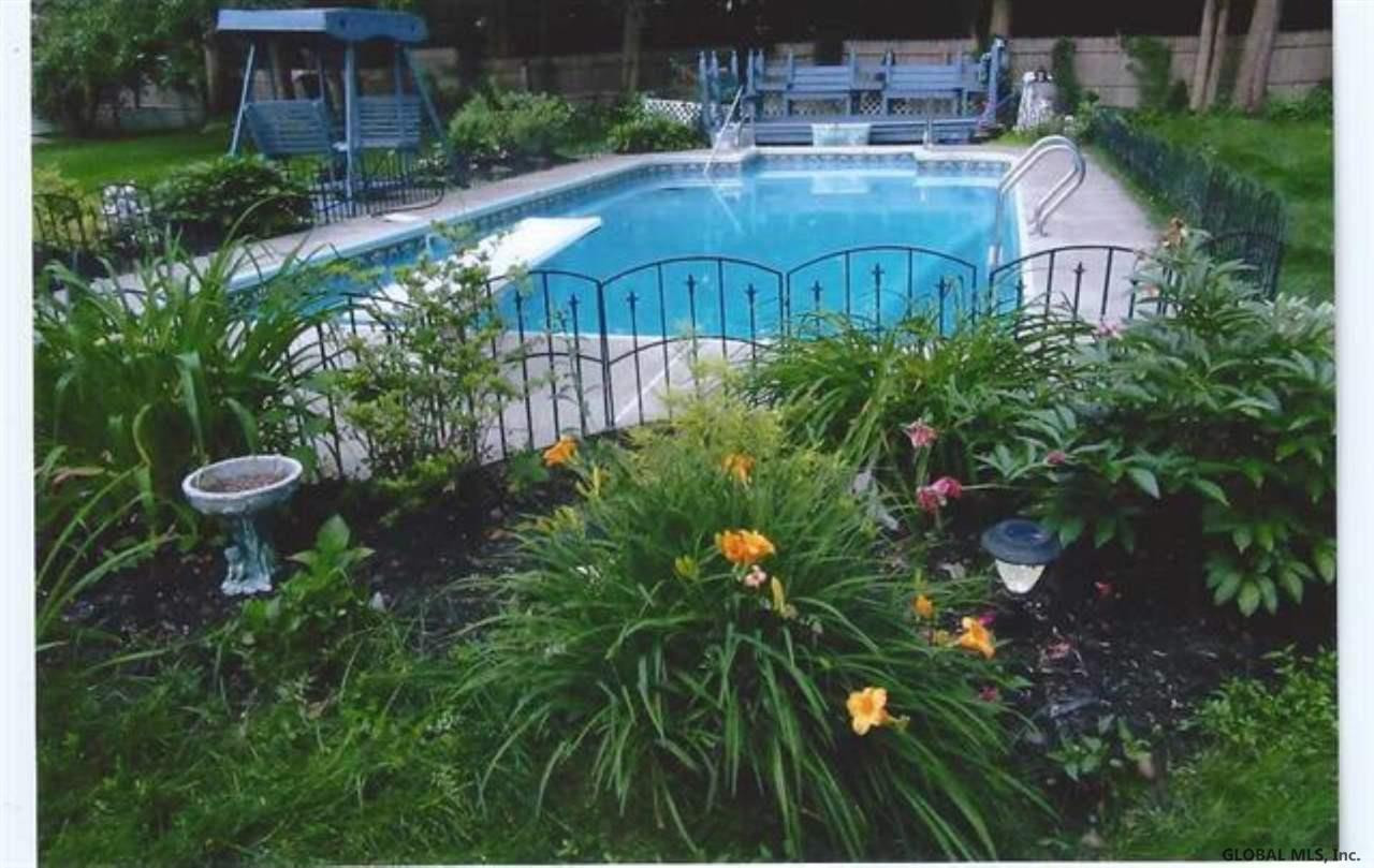 14 Marcel Road Halfmoon, NY 12065 - Photo 3 of 20 Photo 3