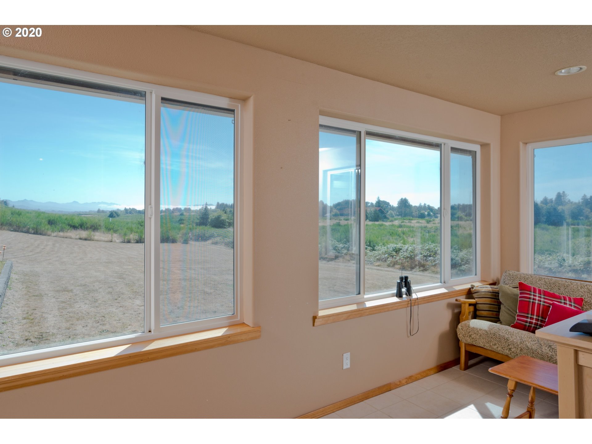 90471 E Road Warrenton, OR 97146 - Photo 6 of 32 Gallery Image 6
