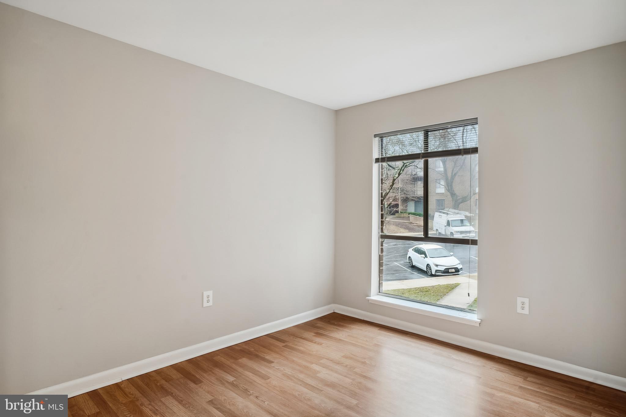 17817 Buehler Road, Unit 96 Olney, MD 20832 - Photo 17 of 38 an empty room with windows
