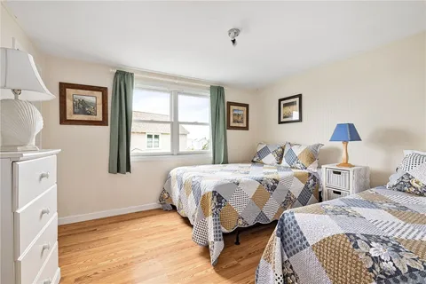 $895,000 | 20 Saltaire Avenue, Narragansett, RI 02882