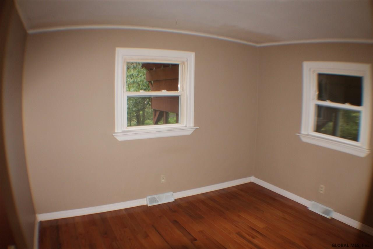 155 McQuade Road Amsterdam, NY 12010 - Photo 11 of 14 Photo 11