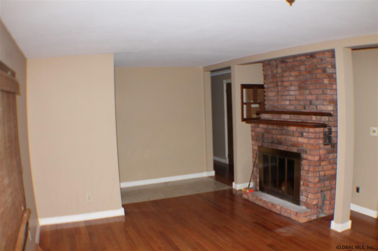 155 McQuade Road Amsterdam, NY 12010 - Photo 8 of 14 Photo 8