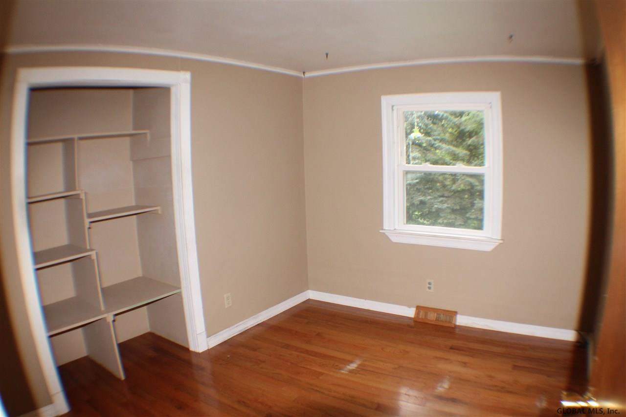 155 McQuade Road Amsterdam, NY 12010 - Photo 10 of 14 Photo 10