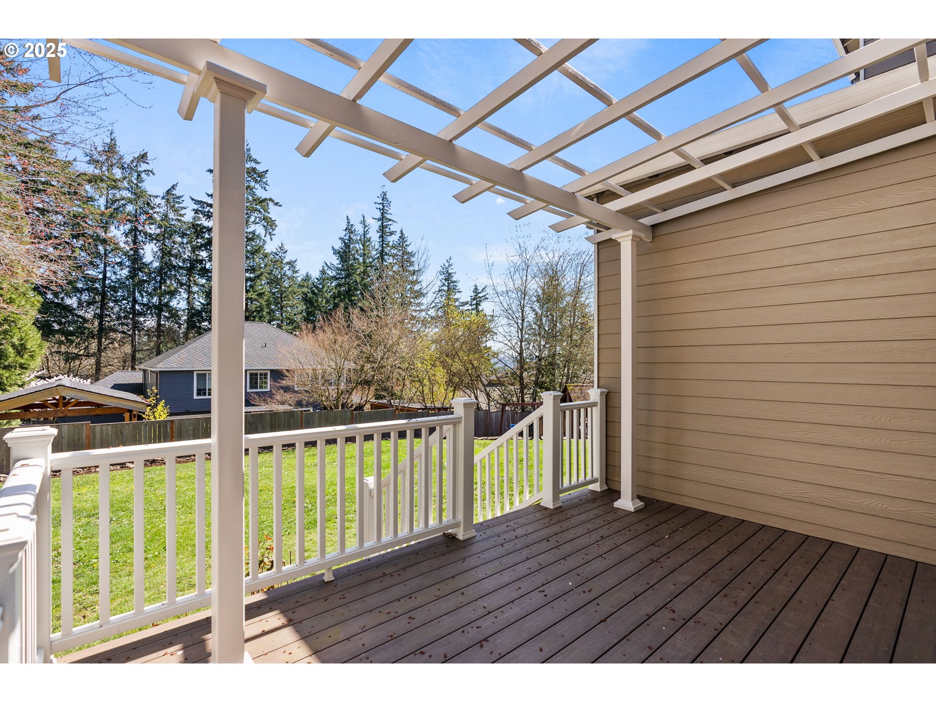 14728 Southwest 117th Place Portland, OR 97224 - Photo 13 of 48 Gallery Image 13