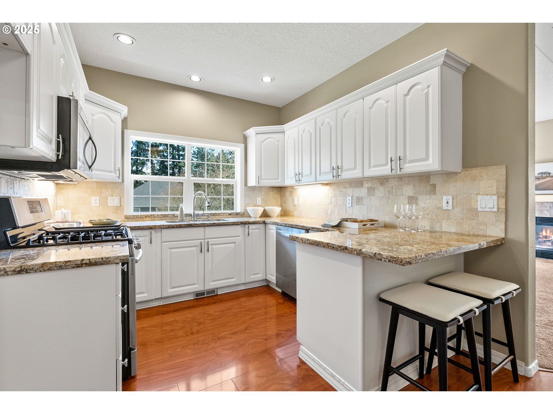 14728 Southwest 117th Place Portland, OR 97224 - Photo 18 of 48 Gallery Image 18