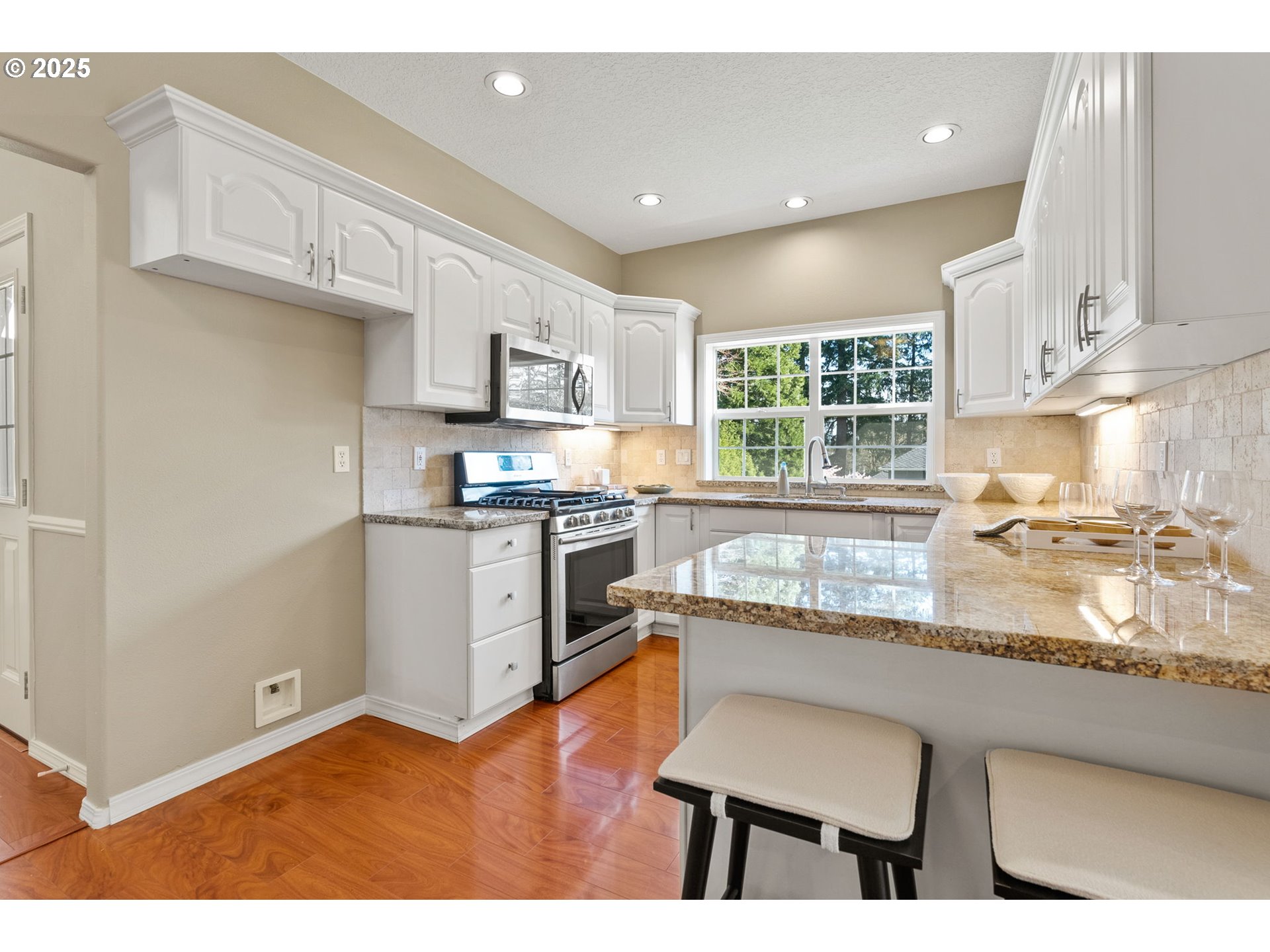 14728 Southwest 117th Place Portland, OR 97224 - Photo 19 of 48 Gallery Image 19