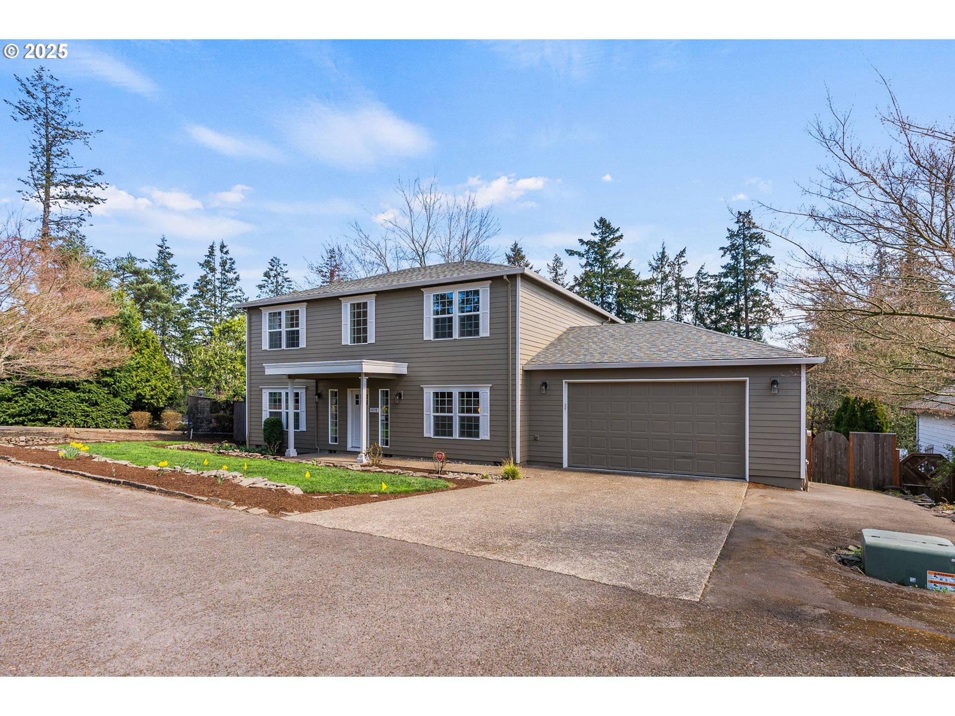 14728 Southwest 117th Place Portland, OR 97224 - Photo 3 of 48 Gallery Image 3