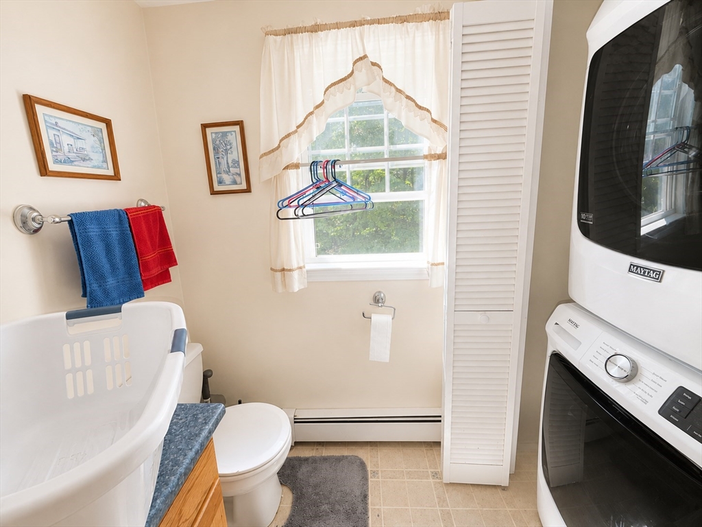 98 H Foote Road Charlton, MA 01507 - Photo 10 of 16