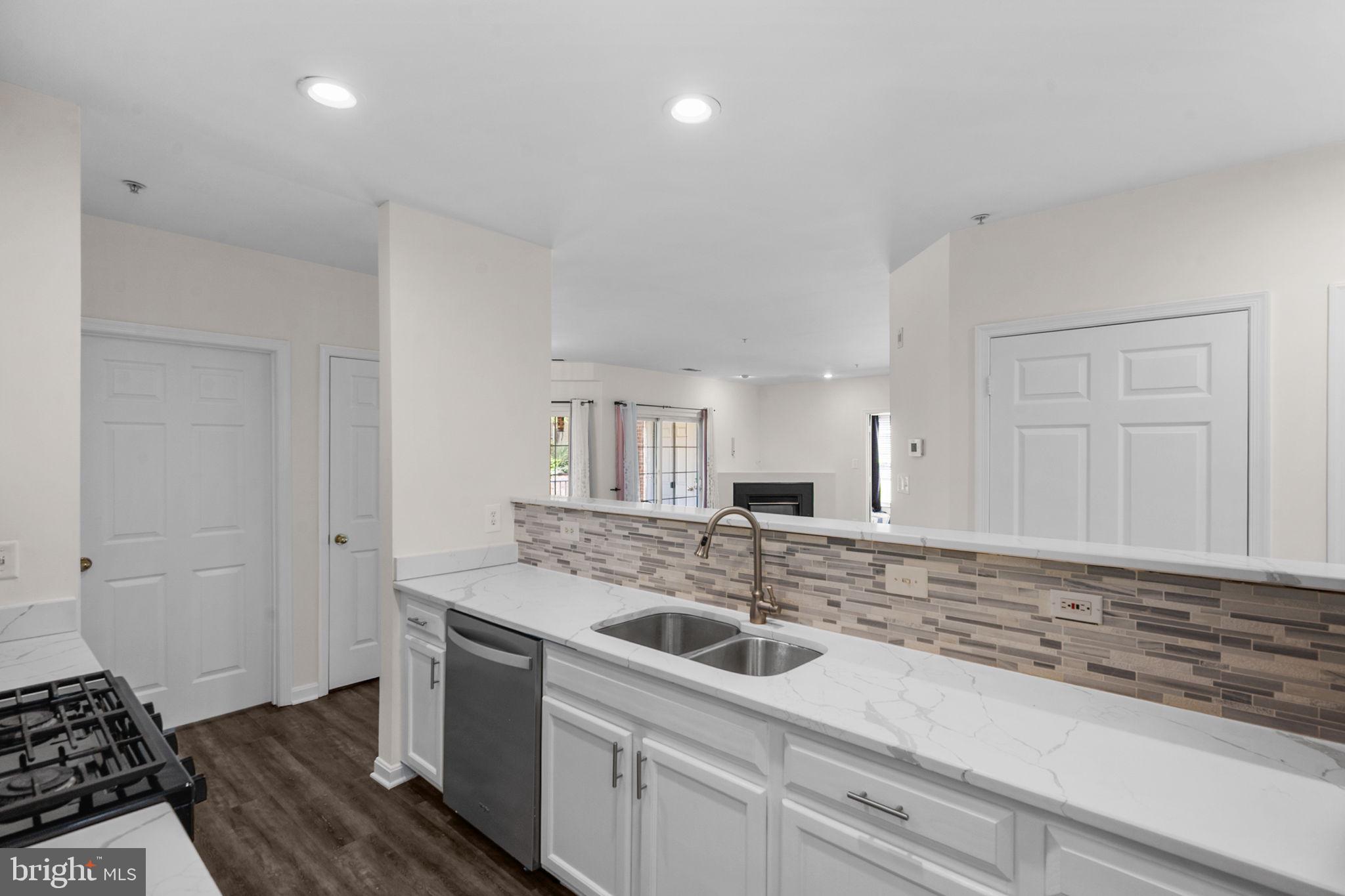 25300 Lake Mist Square, Unit 101 Chantilly, VA 20152 - Photo 29 of 63
