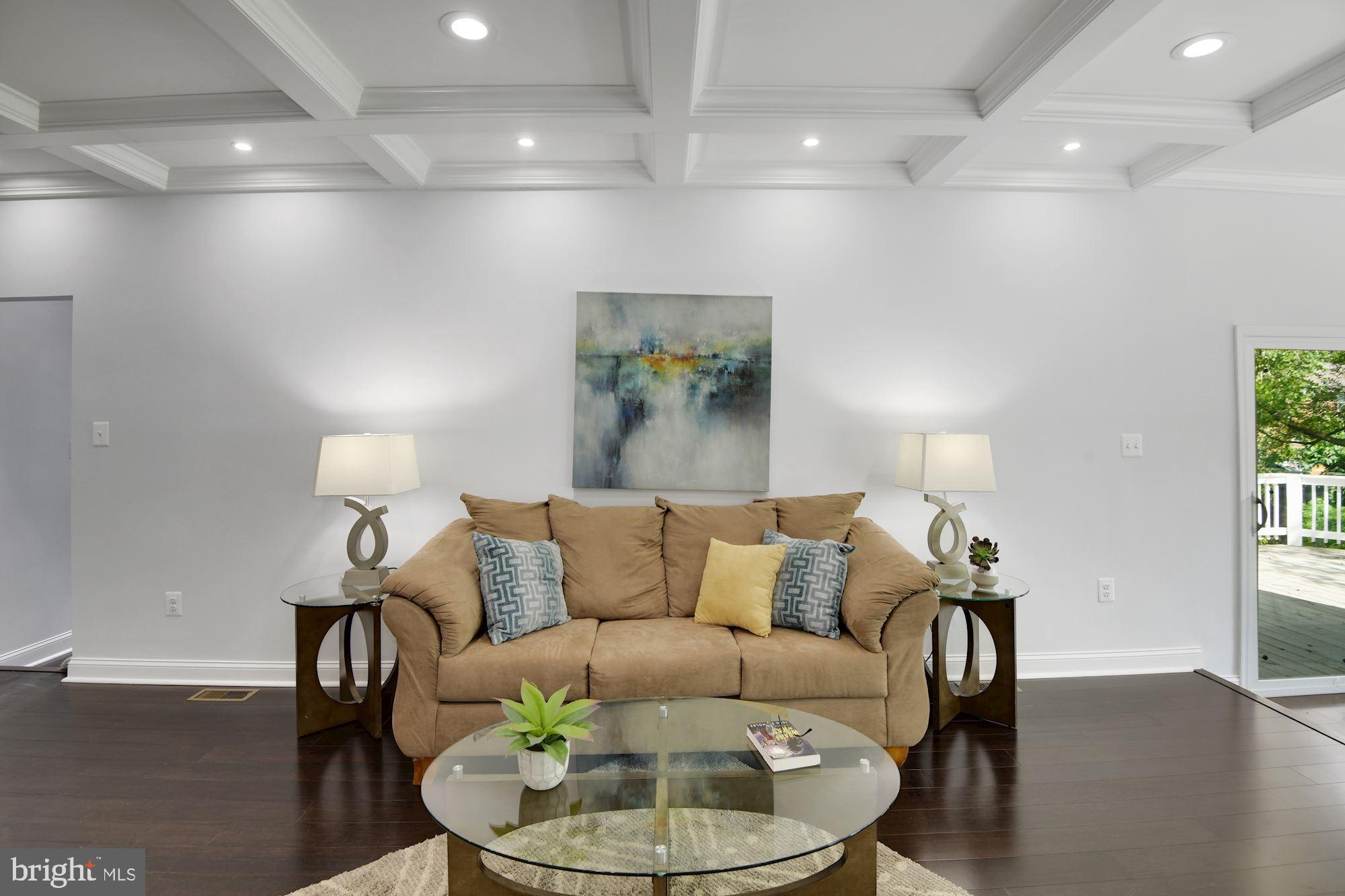 603 Orkney Road Baltimore, MD 21212 - Photo 3 of 46 Living Room_Sitting Area