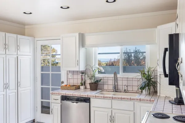 $2,400,000 | 2962 Club Road, Pebble Beach, CA 93953