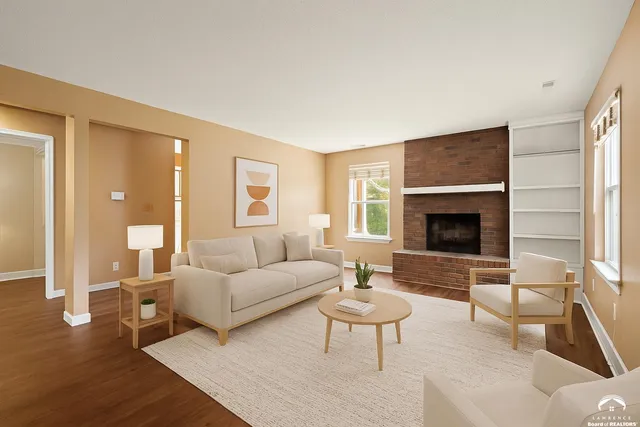 $199,000 | 110 Glenview Drive, Lawrence, KS 66049