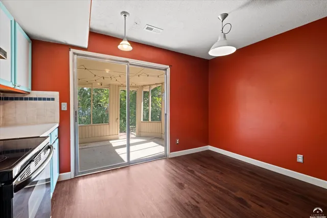 $199,000 | 110 Glenview Drive, Lawrence, KS 66049