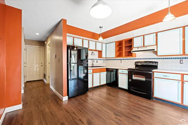 $199,000 | 110 Glenview Drive, Lawrence, KS 66049