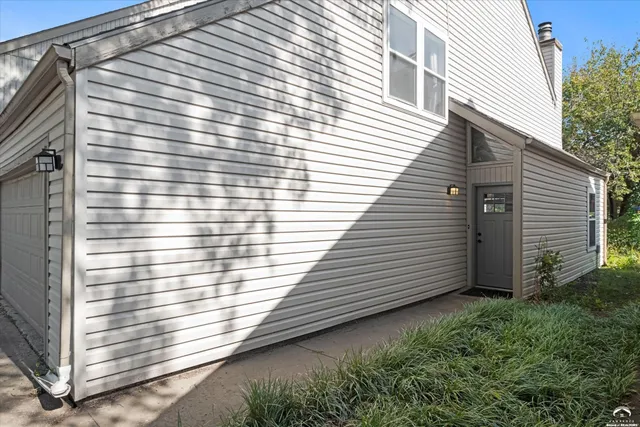 $199,000 | 110 Glenview Drive, Lawrence, KS 66049