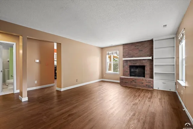 $199,000 | 110 Glenview Drive, Lawrence, KS 66049