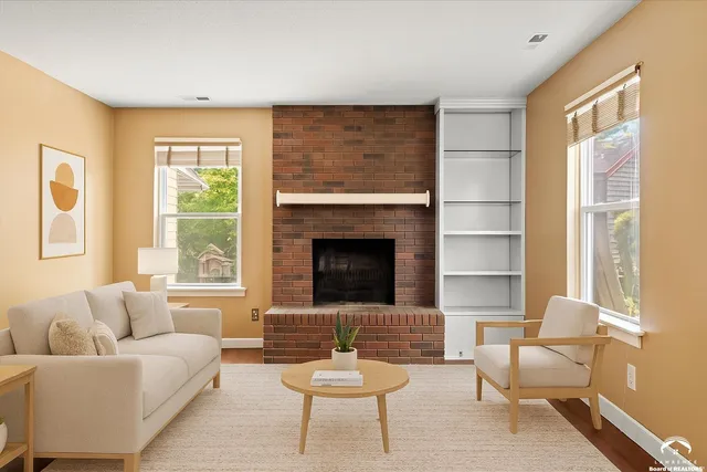 $199,000 | 110 Glenview Drive, Lawrence, KS 66049