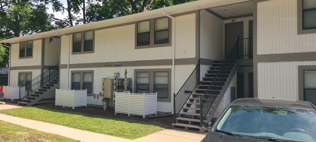 206 Grove Street Urbana, IL 61802 - Photo 1 of 12