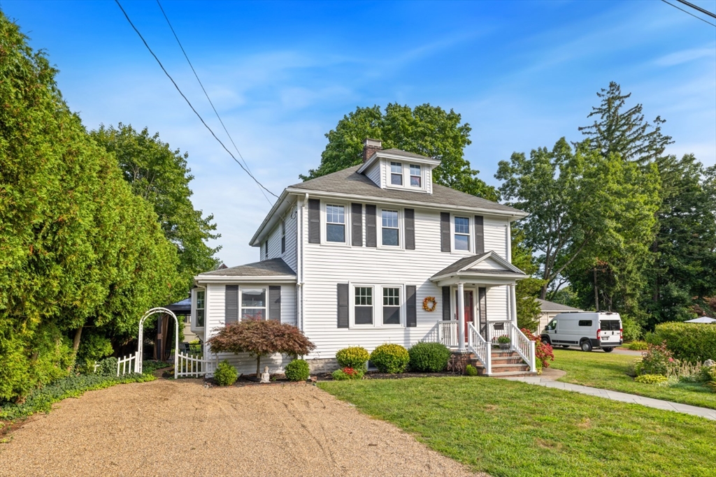 6 Vale Road Reading, MA 01867 - Photo 3 of 40 Gallery Image 3