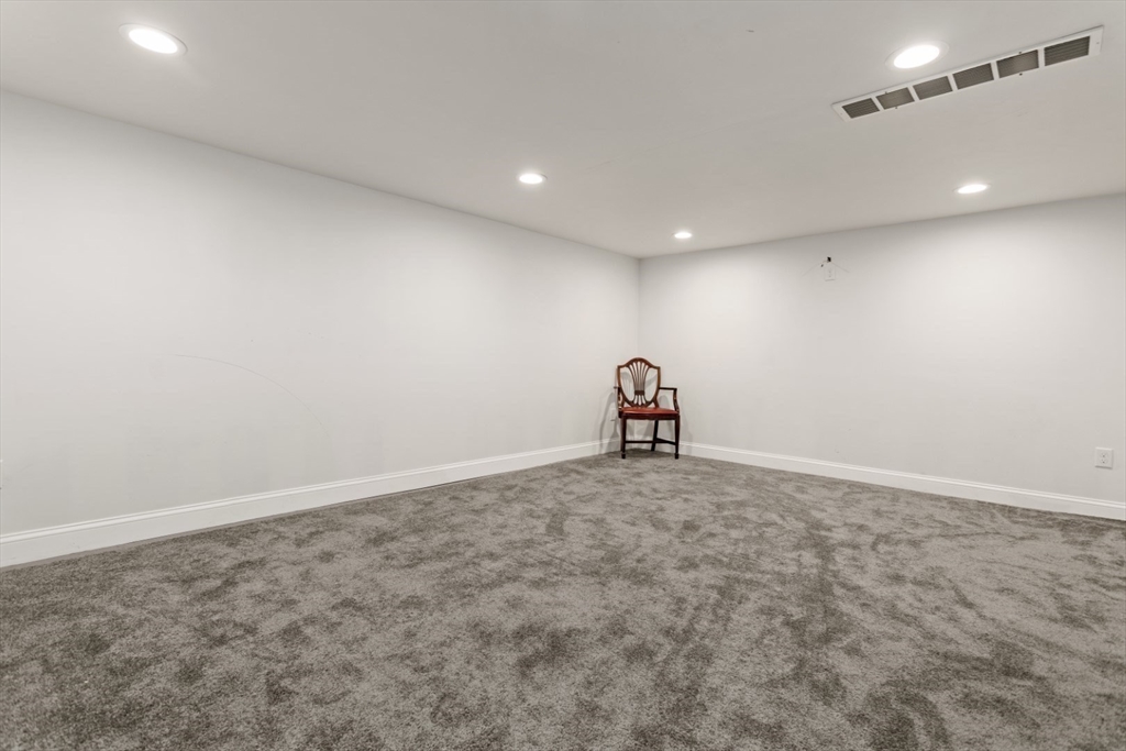 6 Vale Road Reading, MA 01867 - Photo 33 of 40 Gallery Image 33
