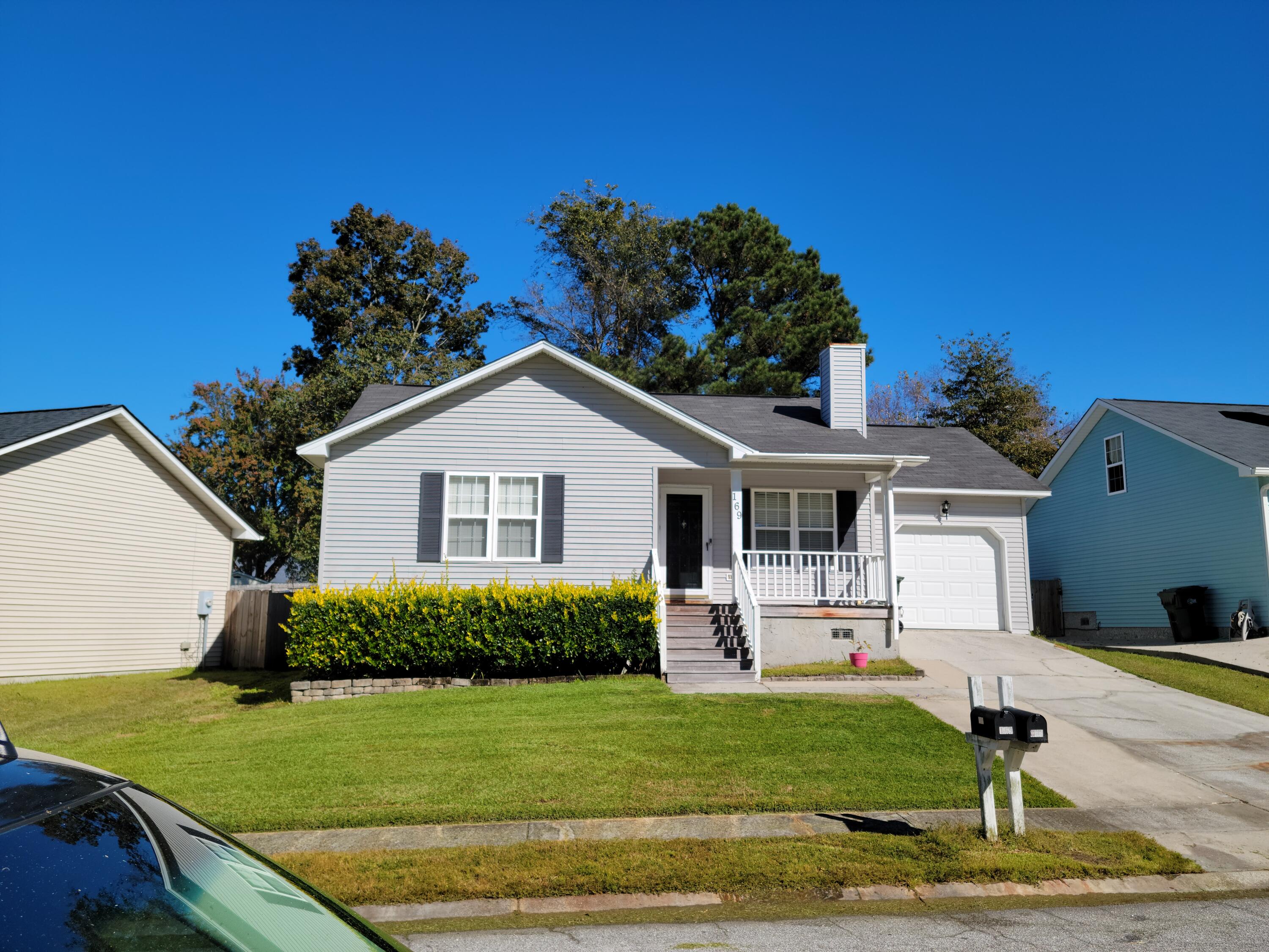 169 Two Hitch Road Goose Creek, SC 29445 - Photo 2 of 14 20211109_124321