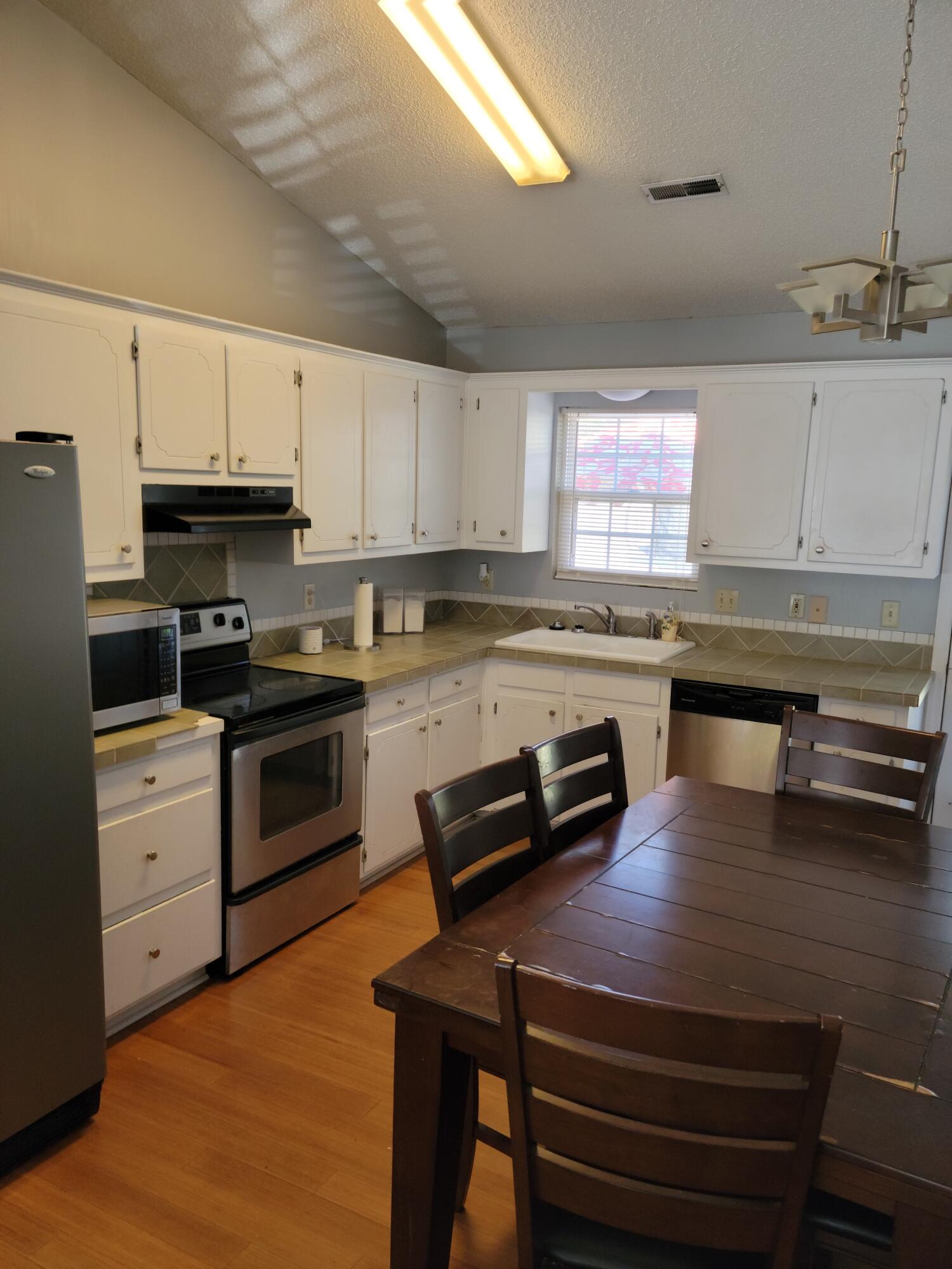 169 Two Hitch Road Goose Creek, SC 29445 - Photo 3 of 14 Kitchen