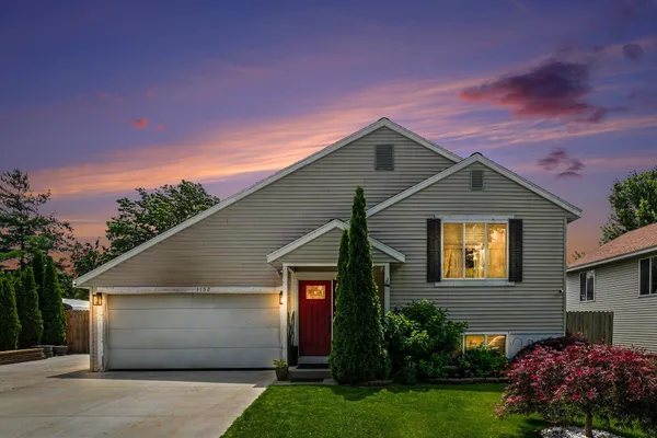 $339,900 | 1152 East 12th Street, Holland, MI 49423