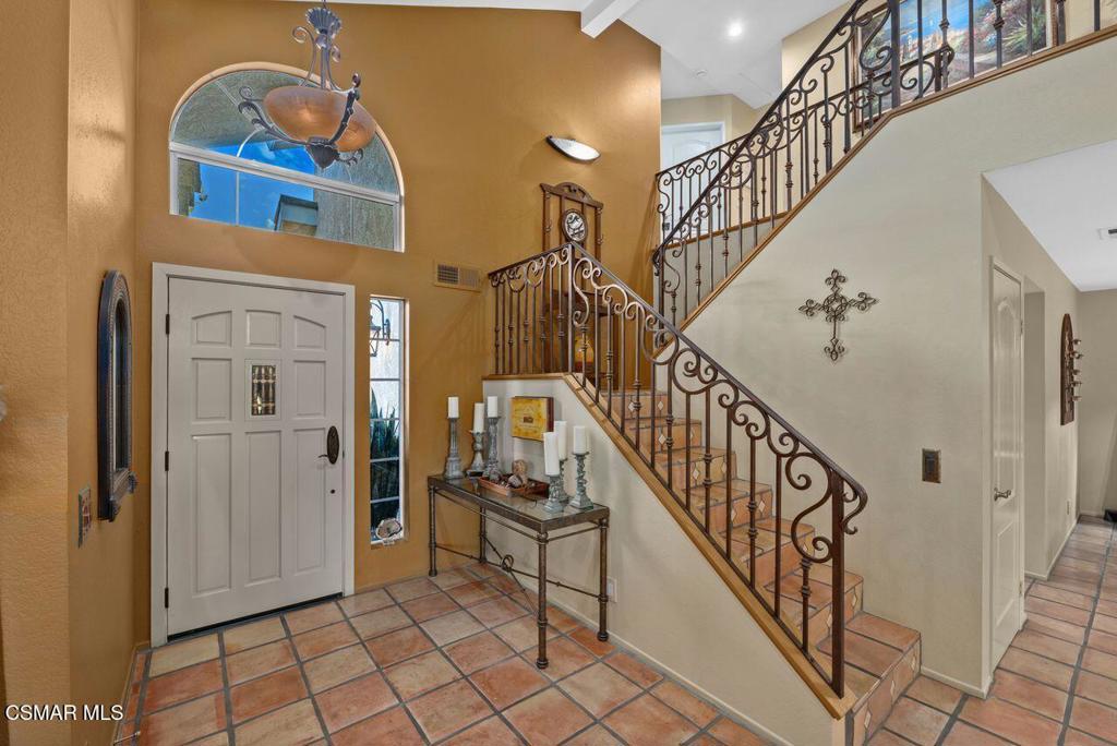 625 Galloping Hill Road Simi Valley, CA 93065 - Photo 33 of 49