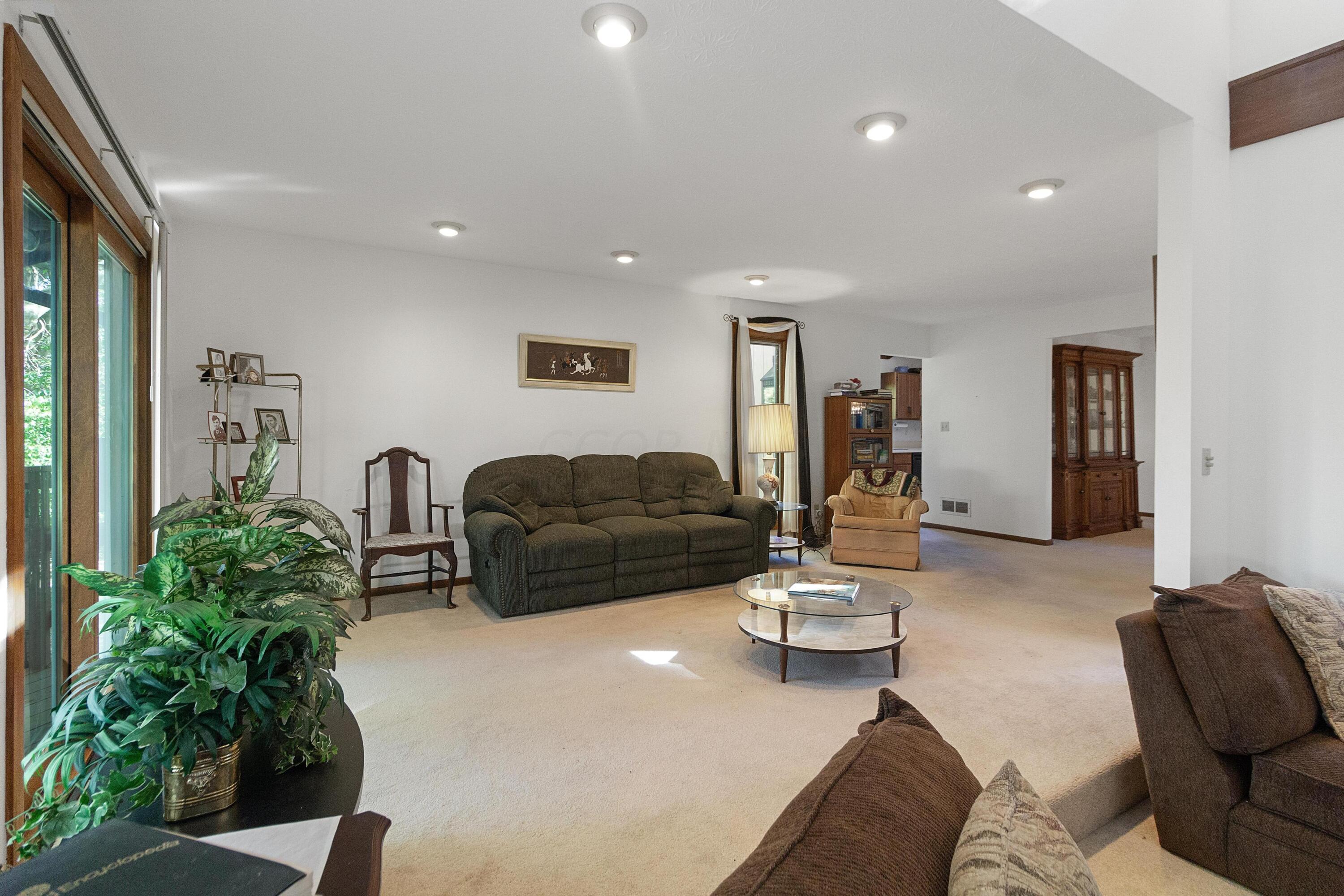 205 Timber Ridge Drive Pickerington, OH 43147 - Photo 6 of 27 6