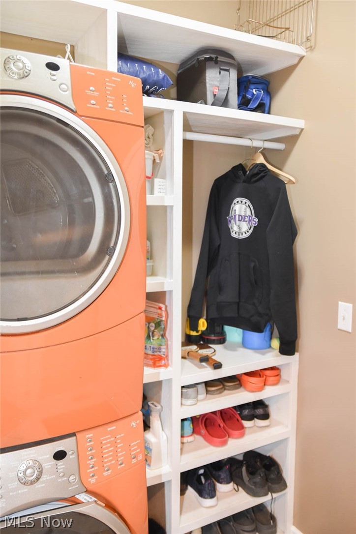 4356 Aylesford Road Uniontown, OH 44685 - Photo 20 of 31 First floor laundry room.