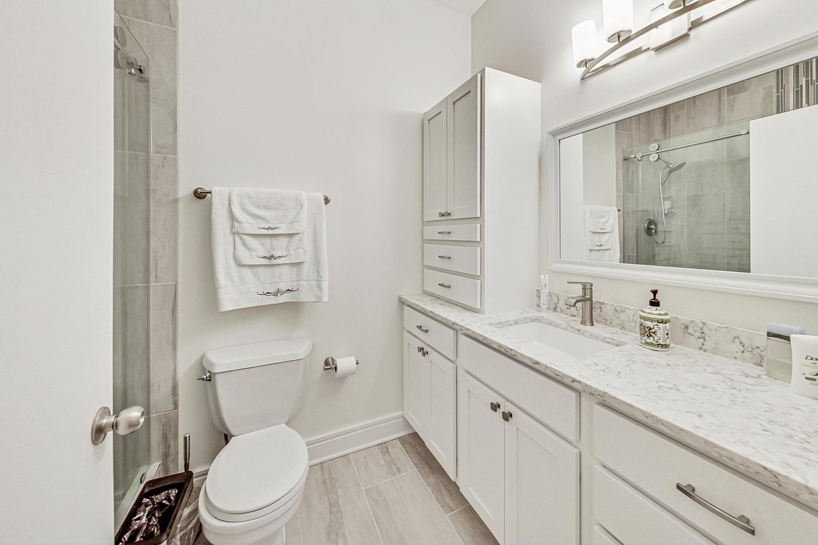 212 West Washington Street, Unit 1202 Chicago, IL 60606 - Photo 6 of 14