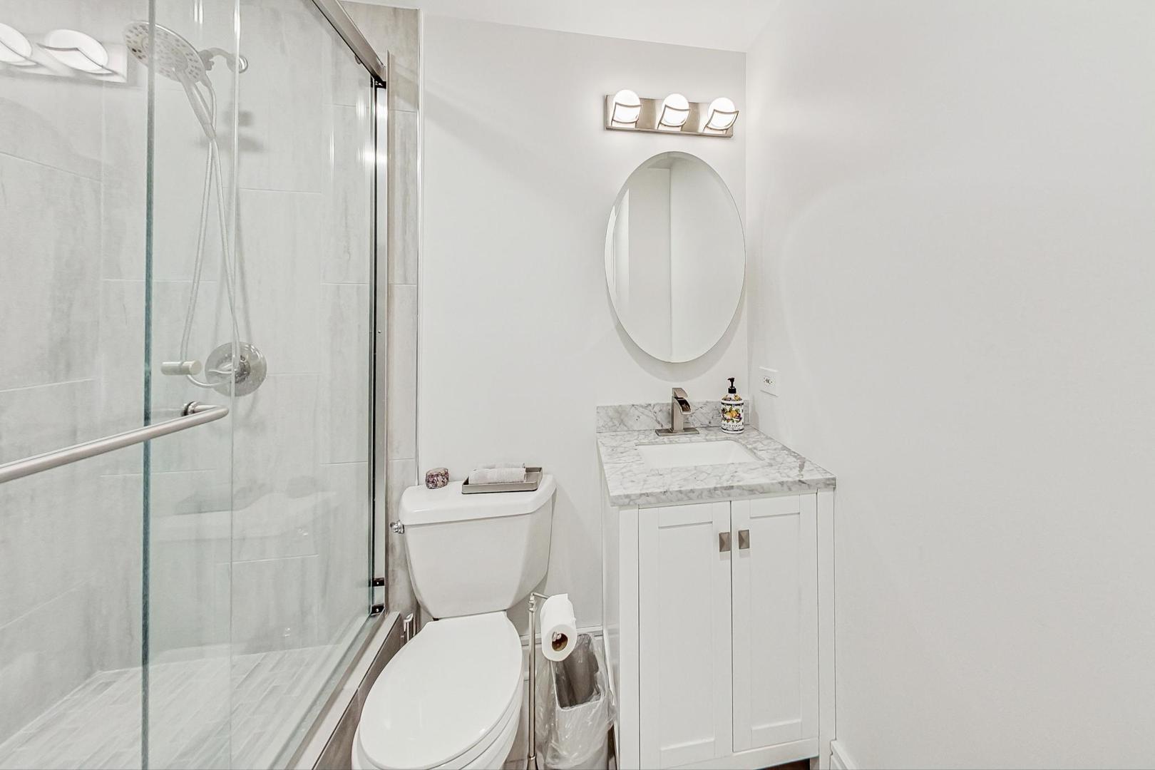 212 West Washington Street, Unit 1202 Chicago, IL 60606 - Photo 8 of 14